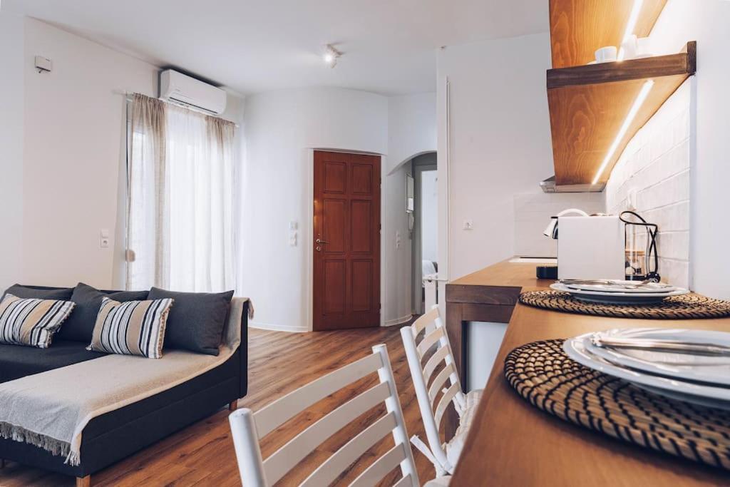The Repose Aesthetic Apt. R1 Appartement Iraklion Buitenkant foto